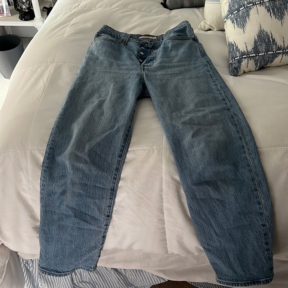 Levi’s 501 Ribcage Straight